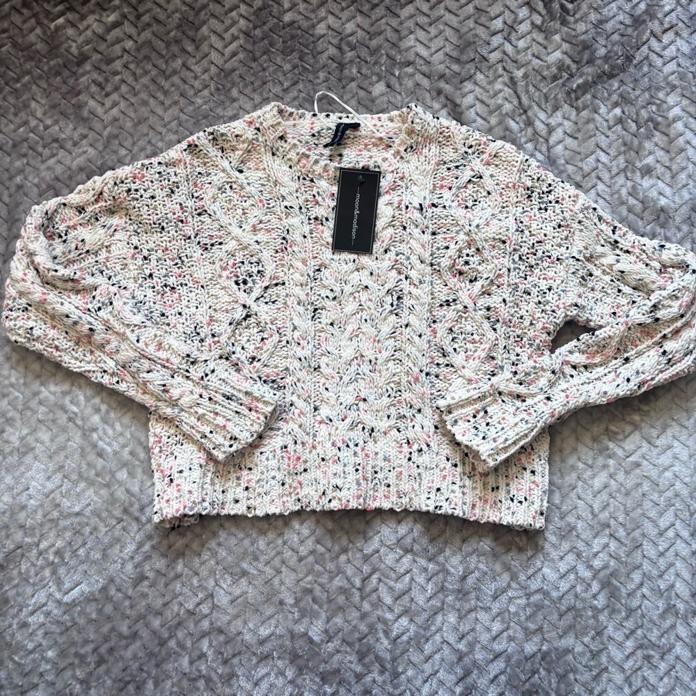 ⭐️⭐️⭐️NWT Moon and Madison multicolored Knit sweater size XS